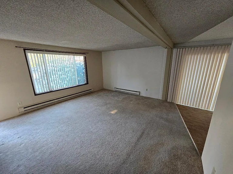 Cedar Terrace — Photo 8