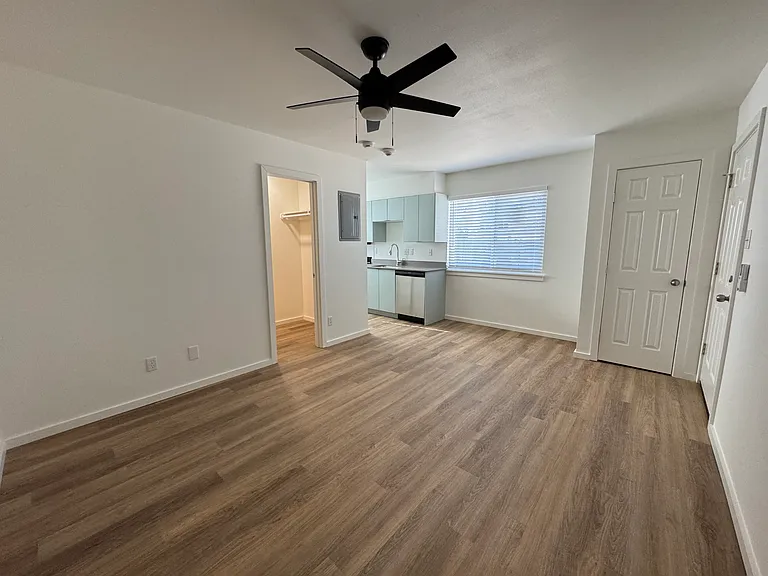 504 Swanee — Photo 22