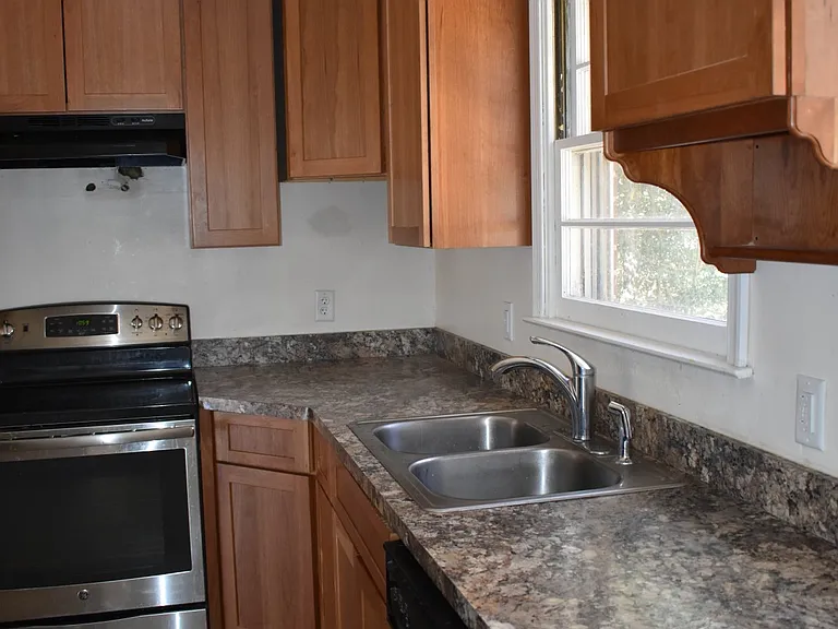 409 N Lynn Dr — Photo 12