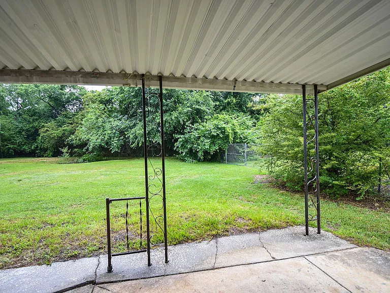 5138 Longbranch Dr — Photo 16