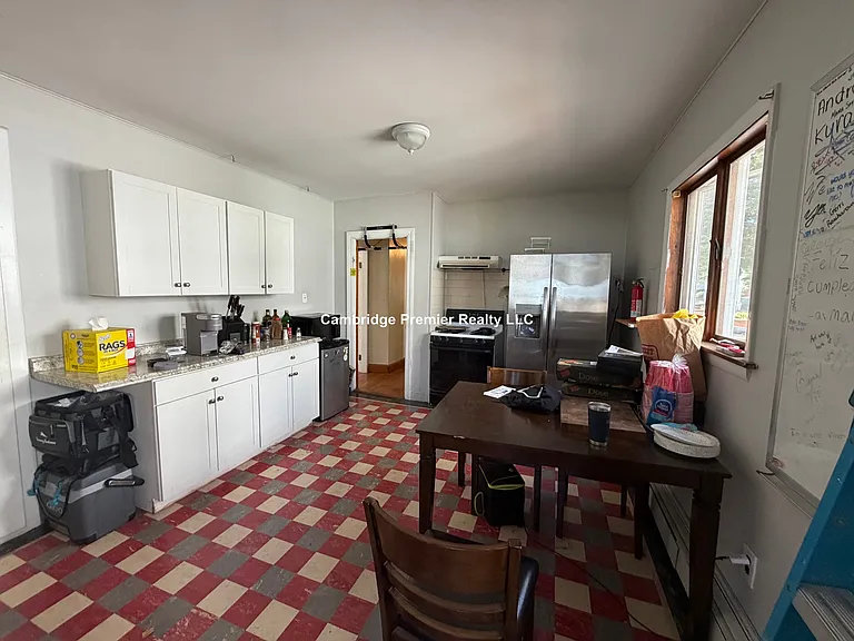35 Rogers Ave — Photo 29