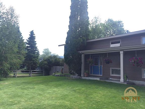 2nd image of 210 N Western Dr