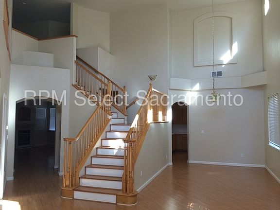 5th image of 3742 Madrone Way