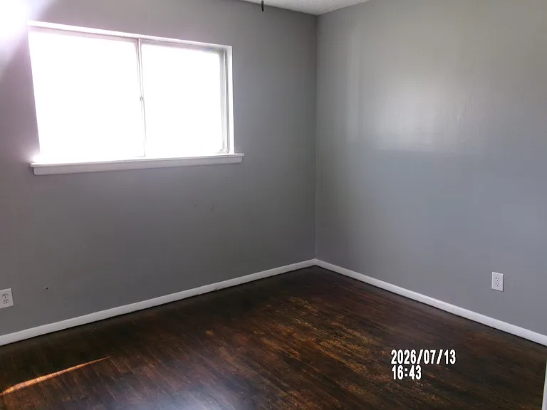1319 NW Carroll Dr — Photo 18