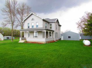 48026 252nd St, Garretson, SD 57030