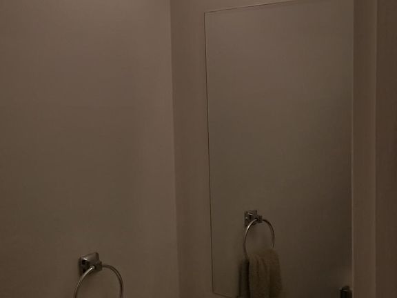 5th image of 11946 Goshen Ave APT 1