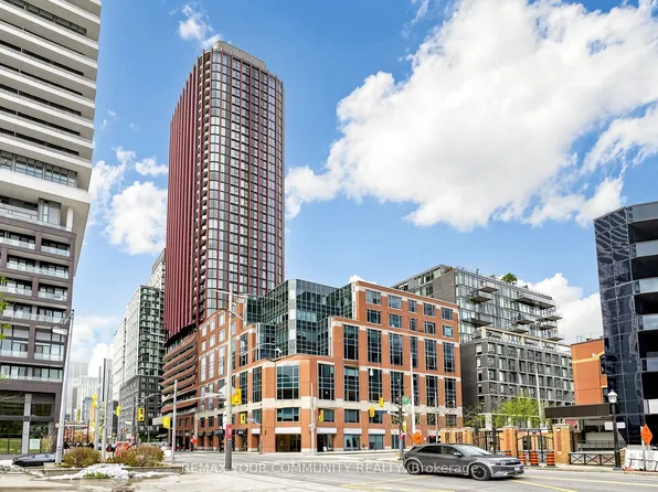 180 Front St E #Penthouse 05, Toronto, ON M5A 4N3