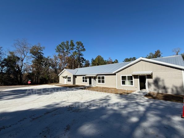 1390 SE Magnolia Loop Unit 103