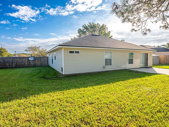 3rd image of 11170 Hendon Dr