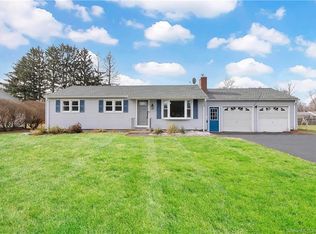 11 Fairlane Rd, Enfield, CT 06082