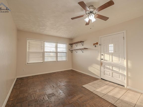 5th image of 4025 Boren Ave