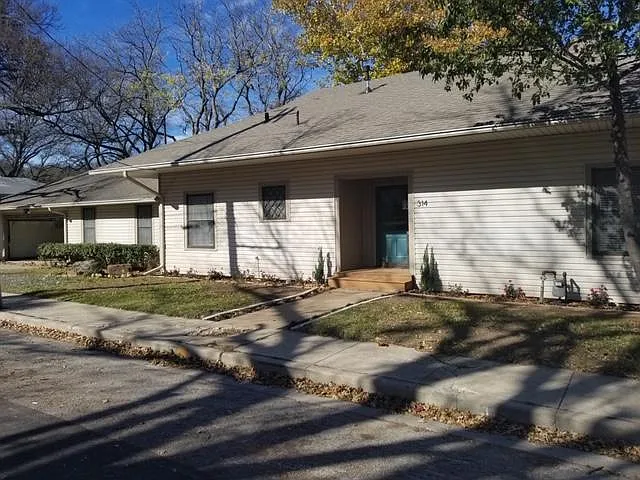 314 W Josephine St — Photo 20