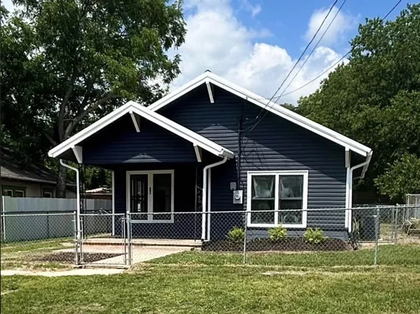 403 NE 7th Ave, Mineral Wells, TX 76067