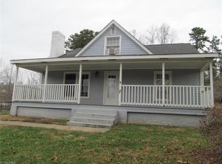 8971 Reynolda Rd, Pfafftown, NC 27040
