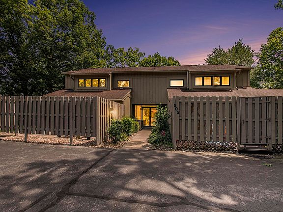 2nd image of 505 W Vistula Ter #3