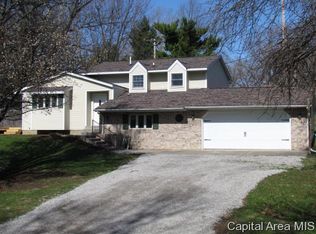 9 Hackney Ln, Springfield, IL 62702