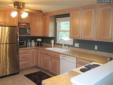 5th image of 3154 Wexford Blvd