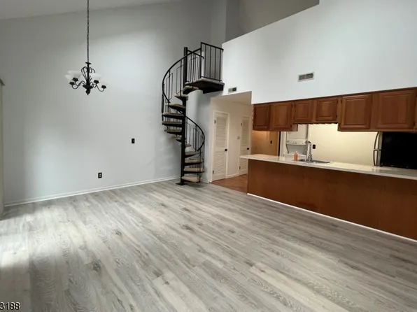 20 Augusta Dr Unit 8, Vernon, NJ 07462