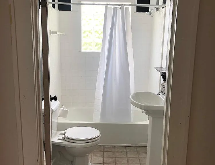 1012 Fairmount Ave — Photo 6