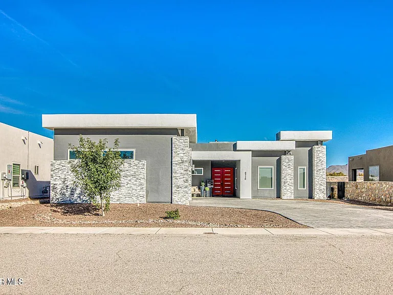 6716 Rio Haciendas Cir — Photo 1