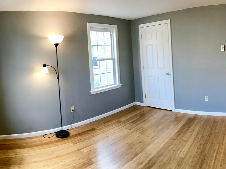 77 Baldwin Dr — Photo 21