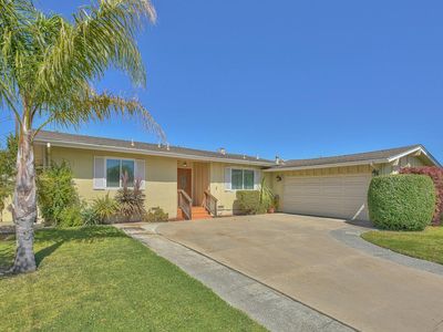 212 Chaucer Dr, Salinas, CA, 93901