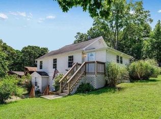 25 Nautilus Rd, Rocky Pt, NY 11778