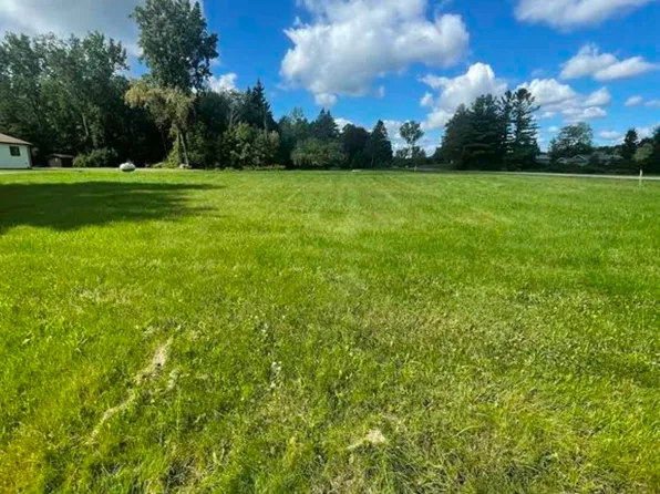 Hotchkiss Rd, Freeland, MI 48623