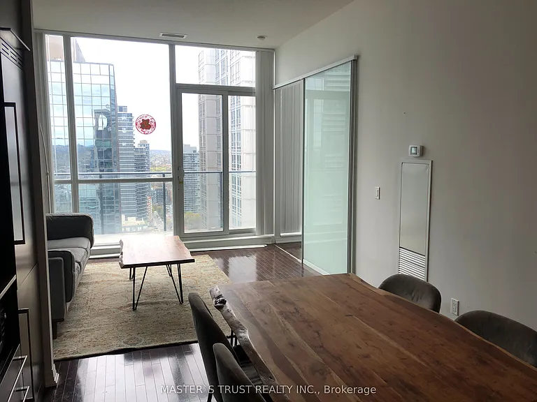 770 Bay St #Penthouse 103 — Photo 2