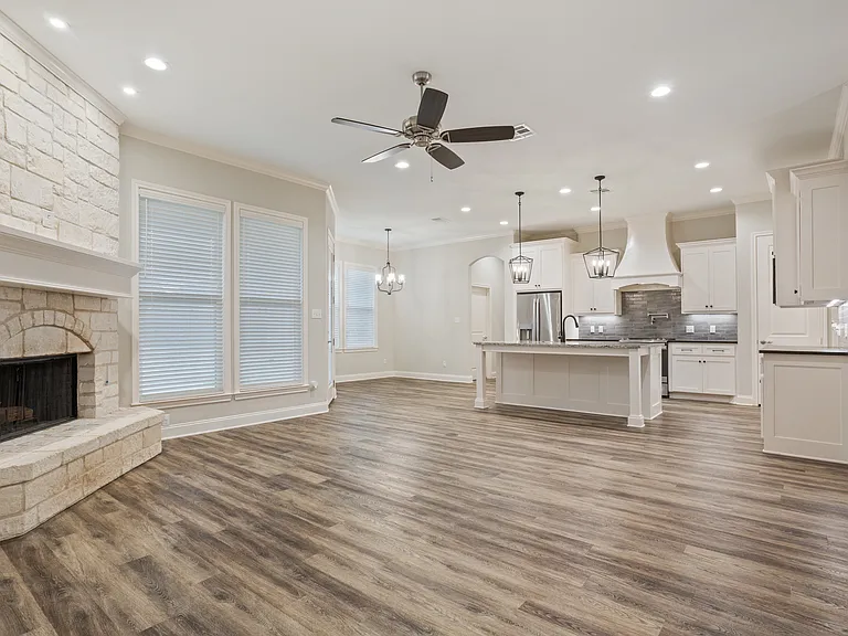 10420 Fallen Leaf Dr — Photo 8