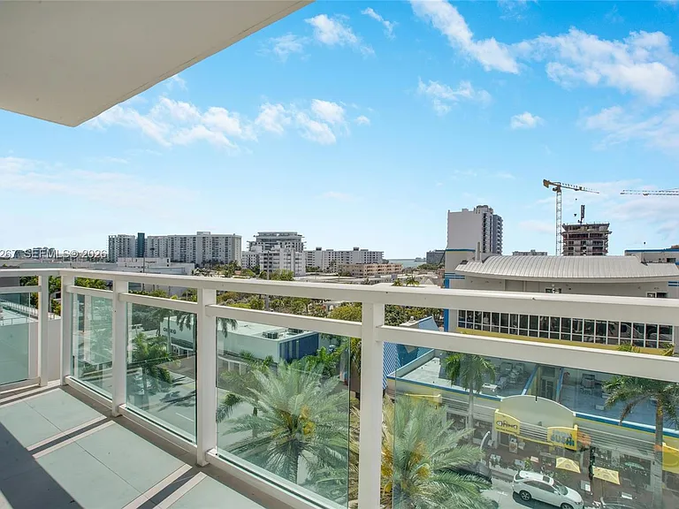6917 Collins Ave #820 — Photo 5