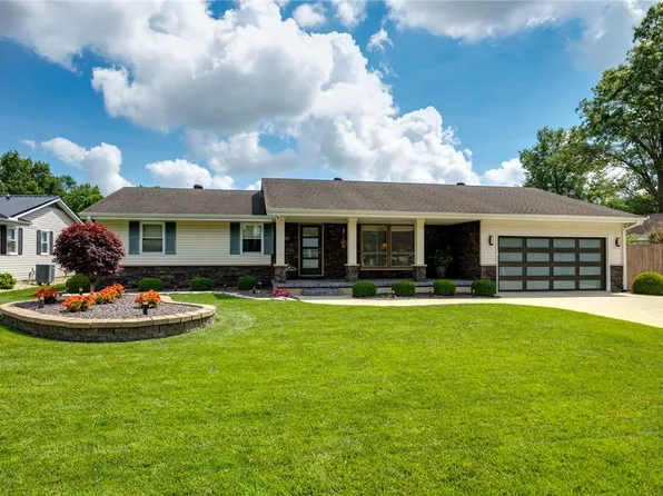 1003 Flame Ave, Effingham, IL 62401