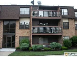 1429 Raspberry Ct, Edison, NJ 08817