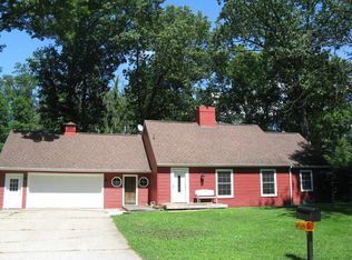 1914 Aspin Dr, Elkhart, IN 46514