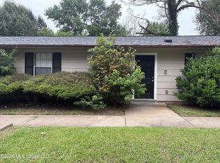 5708 Orchardview Dr, Jackson, MS 39211