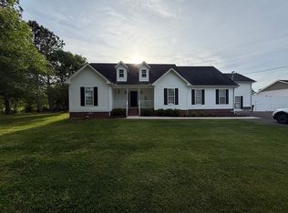 106 Cascade Ln, Bell Buckle, TN 37020