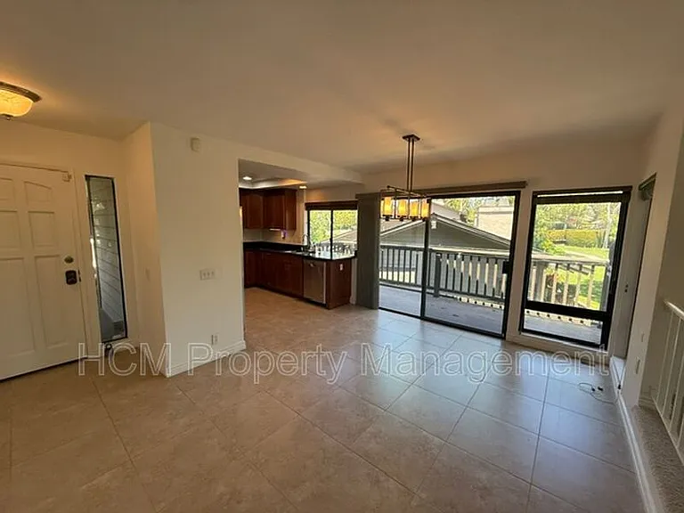 19 Viejo — Photo 6
