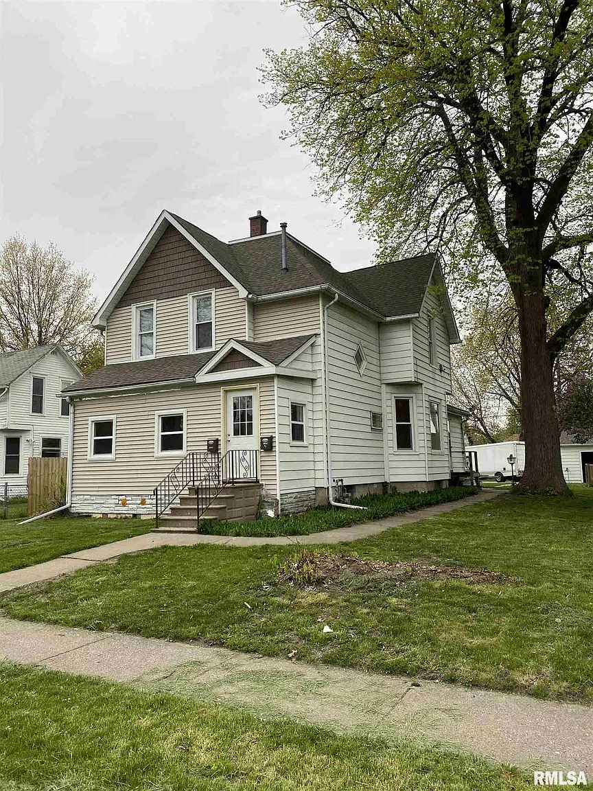 1128 W 14th St photo 1