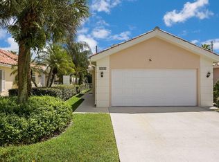2852 White Trout Ln, West Palm Beach, FL 33411