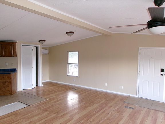 4th image of 154 Bell Dr