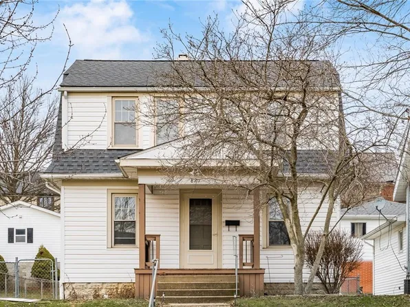 827 Lenox Ave, Zanesville, OH 43701