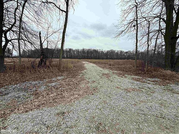 2nd image of 0 Cove Rd