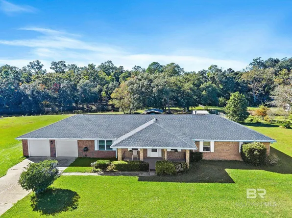 1510 S Juniper St, Foley, AL 36535