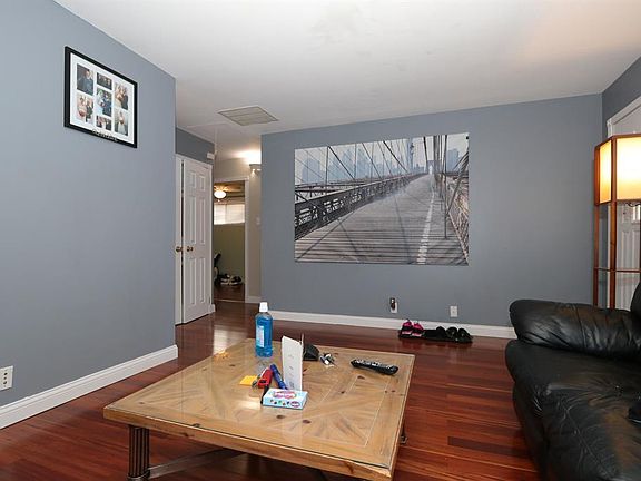 4th image of 406 Dot Ave