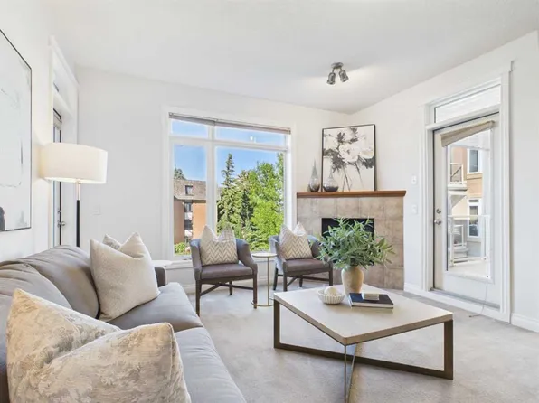 2 S Hemlock Cres SW #204, Calgary, AB T3C 2Z1