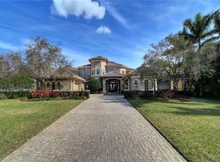 8759 Silverthorn Rd, Seminole, FL 33777