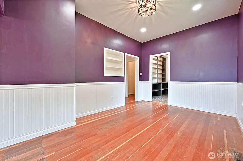 5th image of 512 S 35th Street