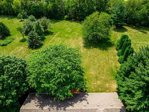 5th image of 5573 Shrewsbury Ln