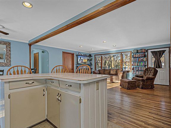 5th image of 7567 Alpha Rd