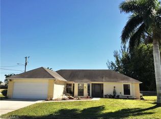 420 SW 8th Ter, Cape Coral, FL 33991